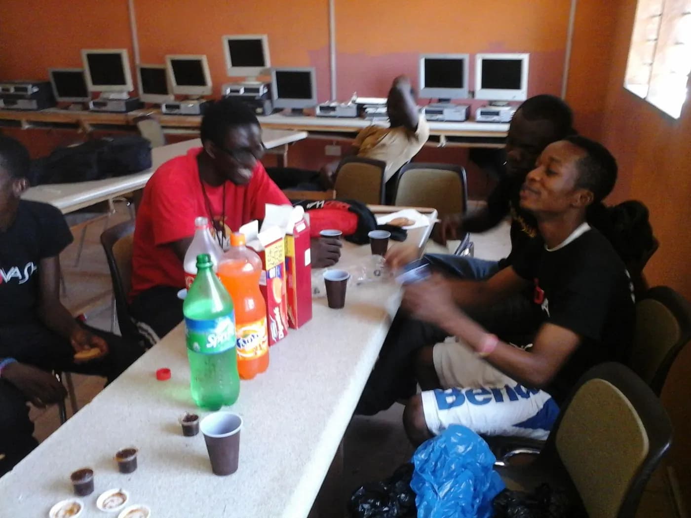 Round the table · Accra, 5 April 2014