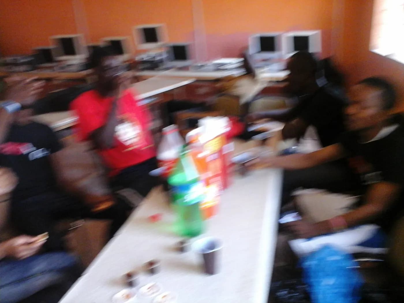 The room mid-conversation · Accra, 5 April 2014